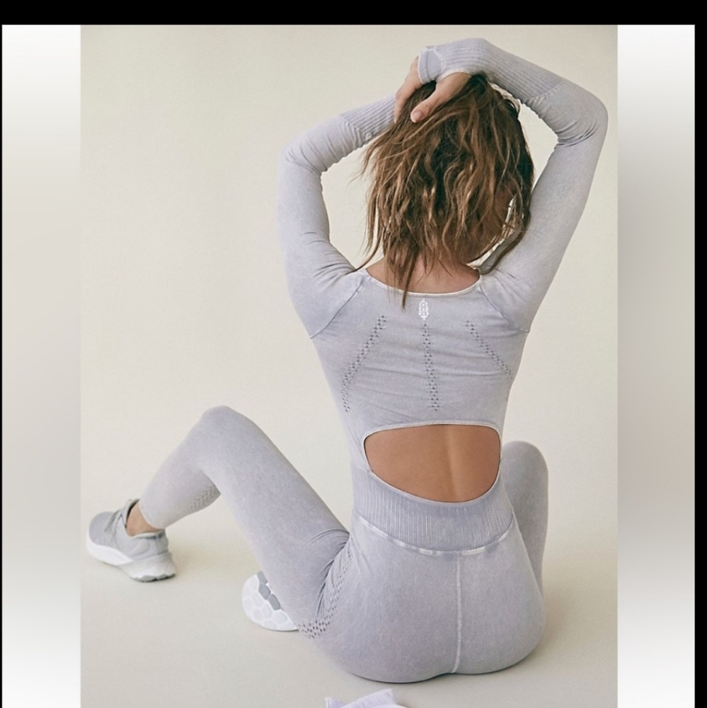 Free People Movement Good Karma Long Sleeve Onesie Leotard Ice Grey XS/S NEW! - Picture 2 of 8